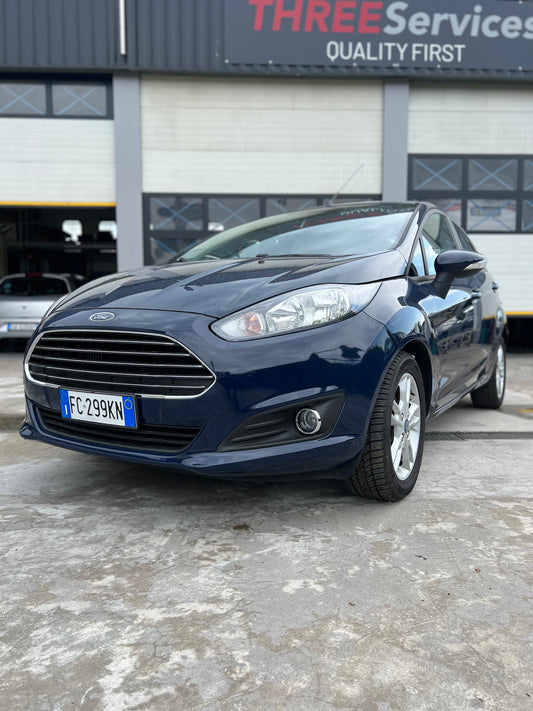 FORD FIESTA BLACK AND WHITE EDITION