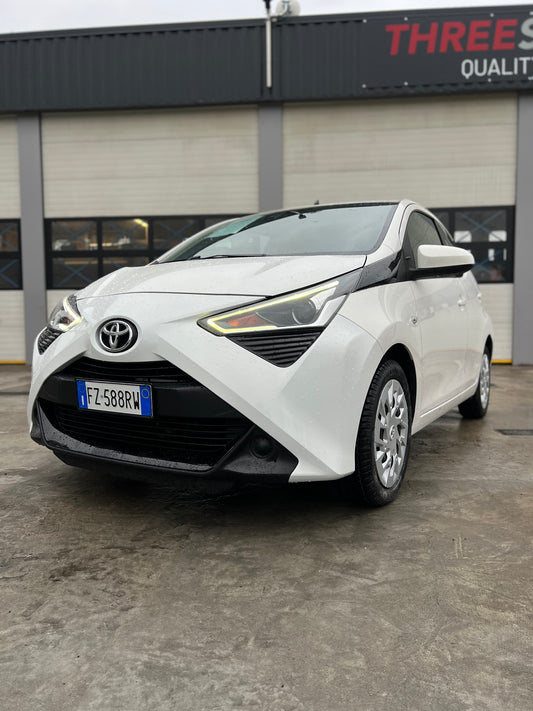 TOYOTA AYGO CONNECT