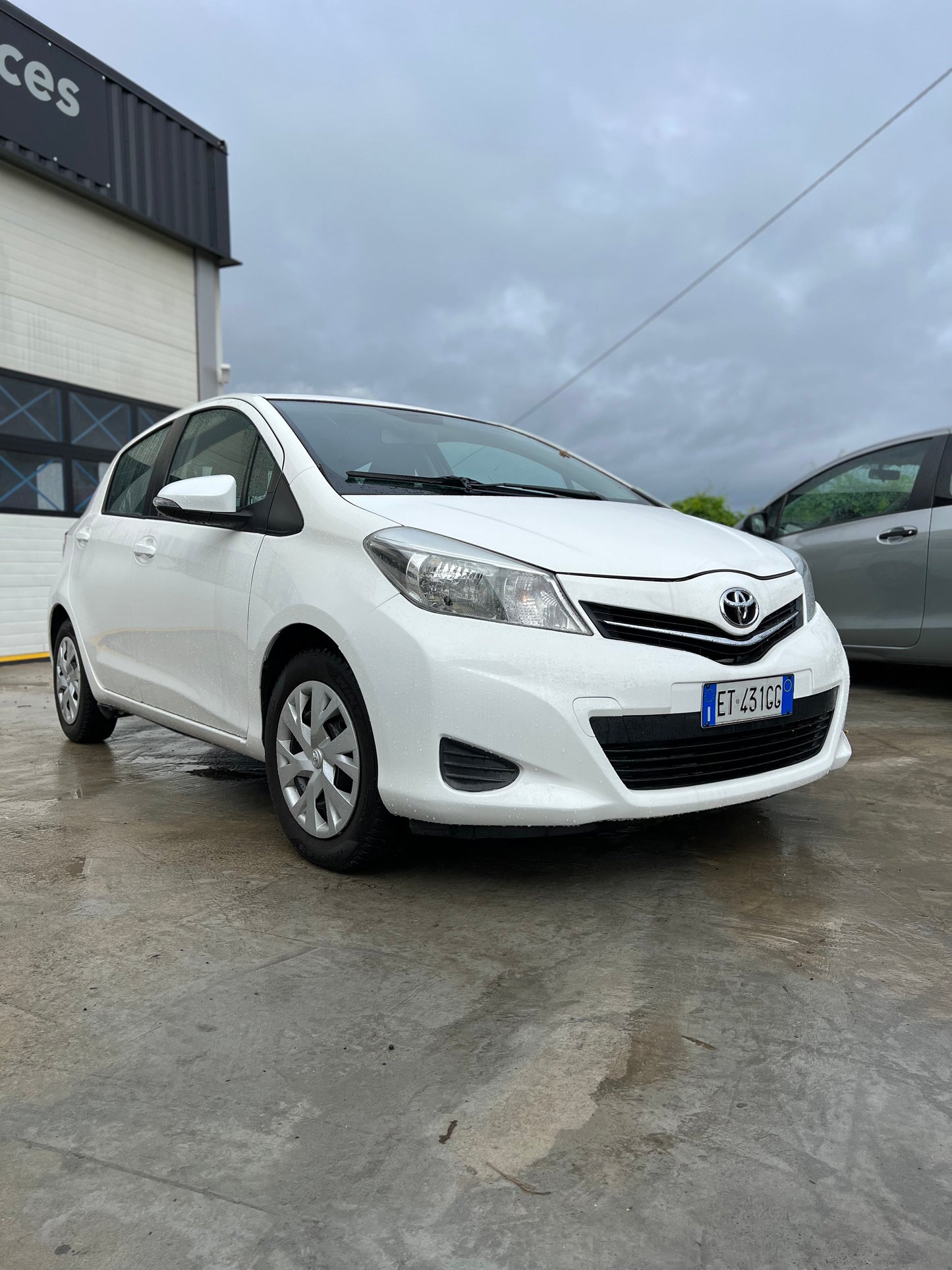 Toyota Yaris Lounge