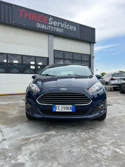 FORD FIESTA BLACK AND WHITE EDITION