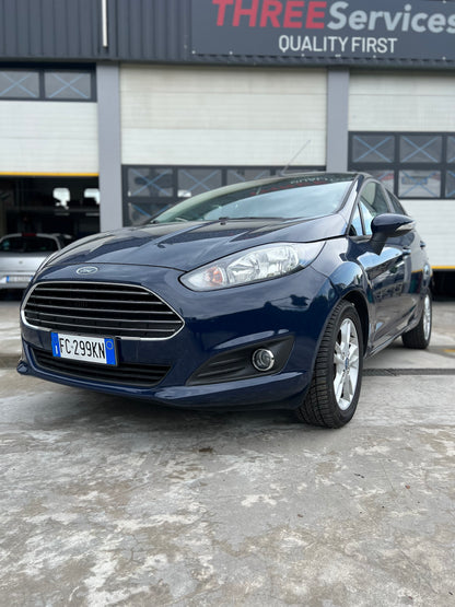 FORD FIESTA BLACK AND WHITE EDITION