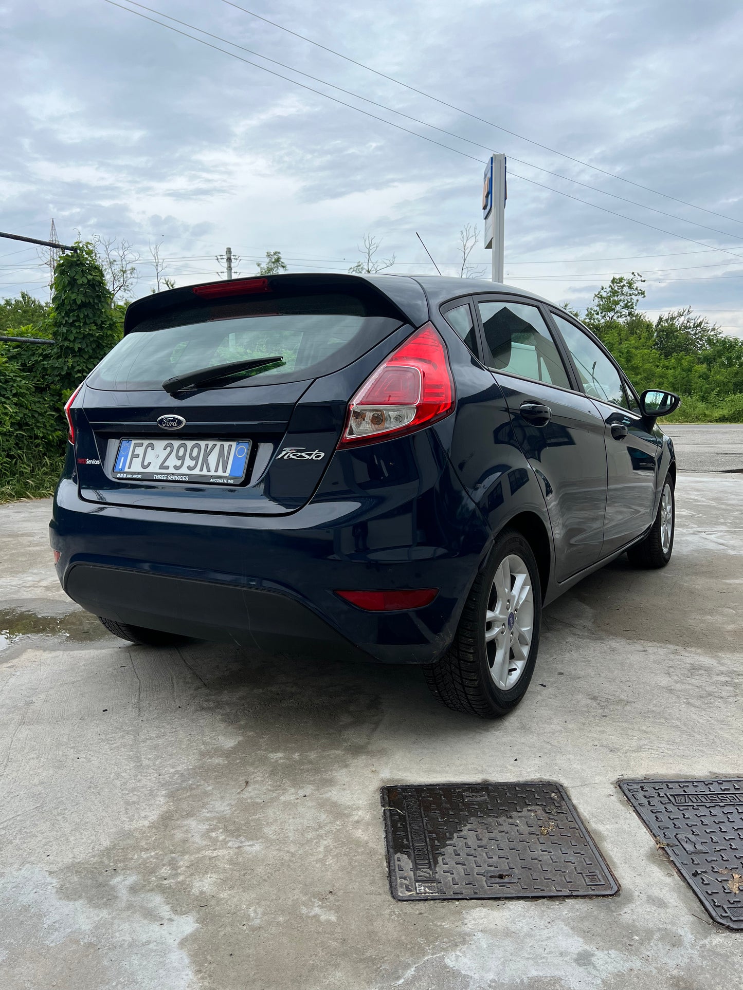 Ford Fiesta Black e White Edition