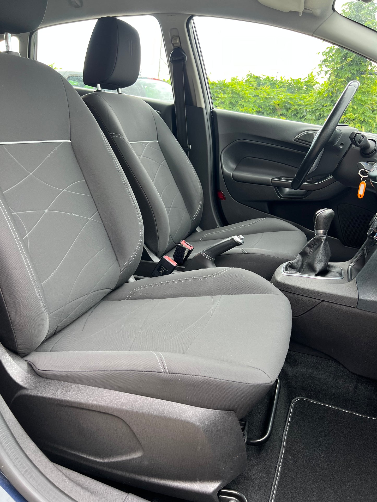 Ford Fiesta Black e White Edition