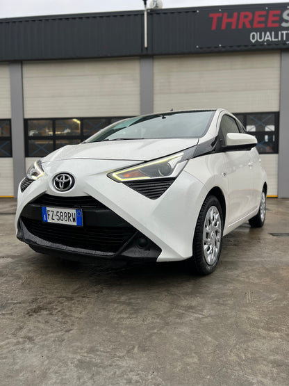 TOYOTA AYGO CONNECT